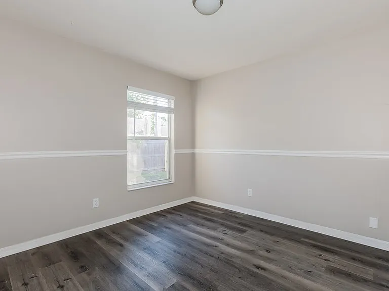 9726 Cypress Pond Ave — Photo 12