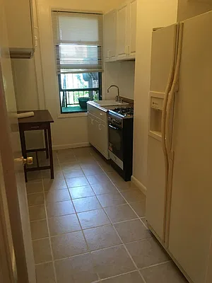 Rented by Nest Seekers International | media 4