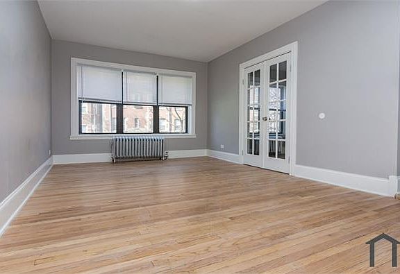 3rd image of 8211 S Ellis Ave APT 3E
