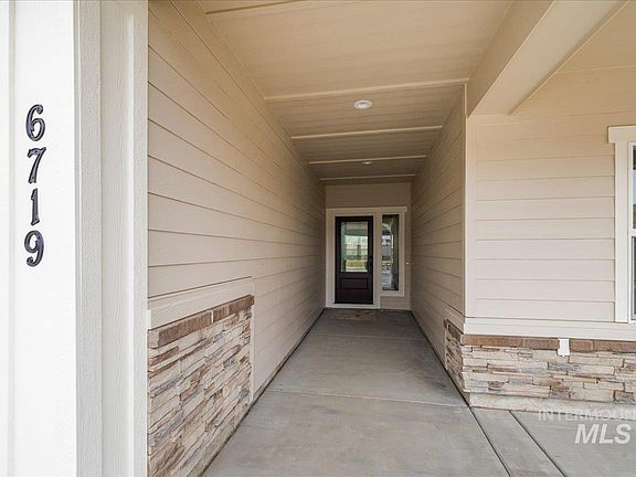 4th image of 6719 Kirsten Way #926