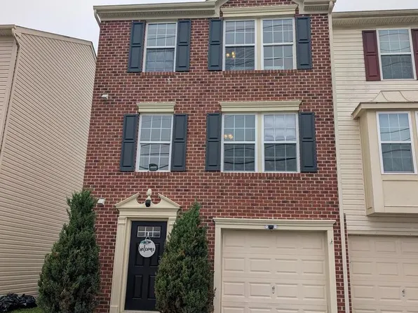 844 Blossom Dr, Hanover, PA 17331