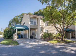 6919 Lakeview Ct, Tampa, FL 33634