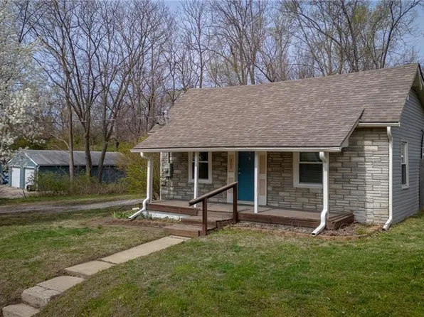 808 Ley St, Excelsior Springs, MO 64024