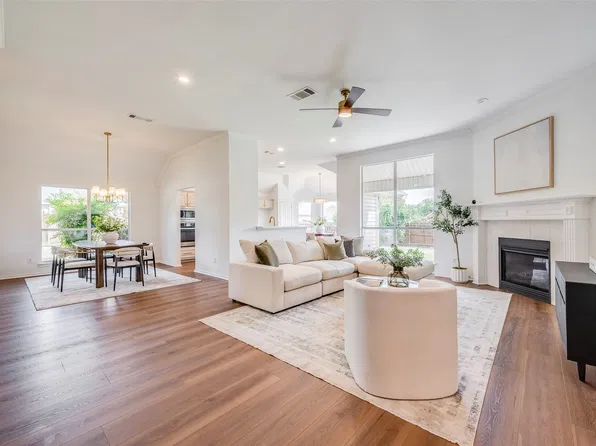 7036 Herman Jared Dr, North Richland Hills, TX 76182