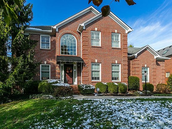 4th image of 1105 Chetford Dr