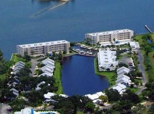 6055 N River Run Dr, Sebastian, FL 32958