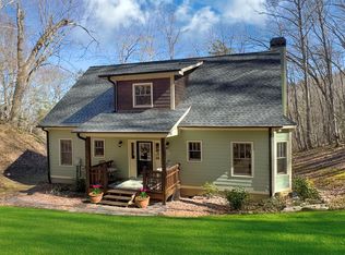 526 Garland Ridge Dr, Hayesville, NC 28904