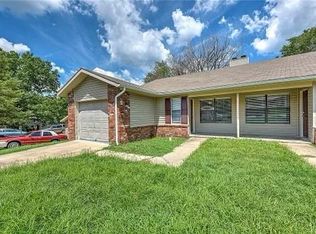 1958 E Wilkins Pl, Fayetteville, AR 72703