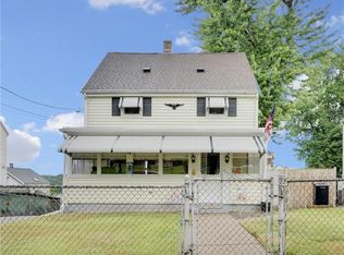 609 6th Ave, Woonsocket, RI 02895