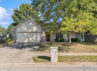 29415 E 159th St S, Coweta, OK 74429