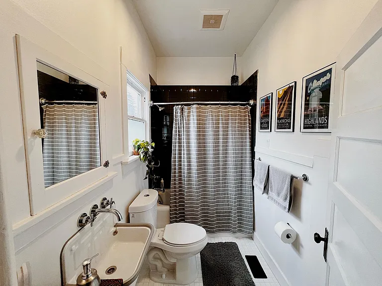 First floor bathroom (off kitchen)