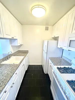 Rented by Addison Property Group | media 24