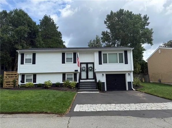 72 Thelma St, North Providence, RI 02904