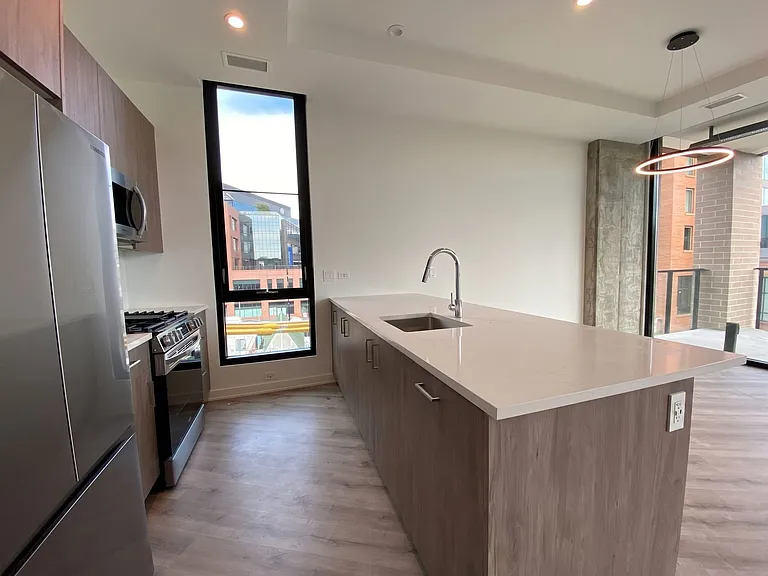 1118 W Patterson Ave — Photo 8