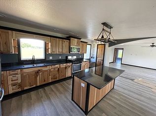 810 Pleasant Hill Rd, Bronson, MI 49028