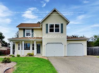 1059 Briar Creek Rd, Eagan, MN 55123