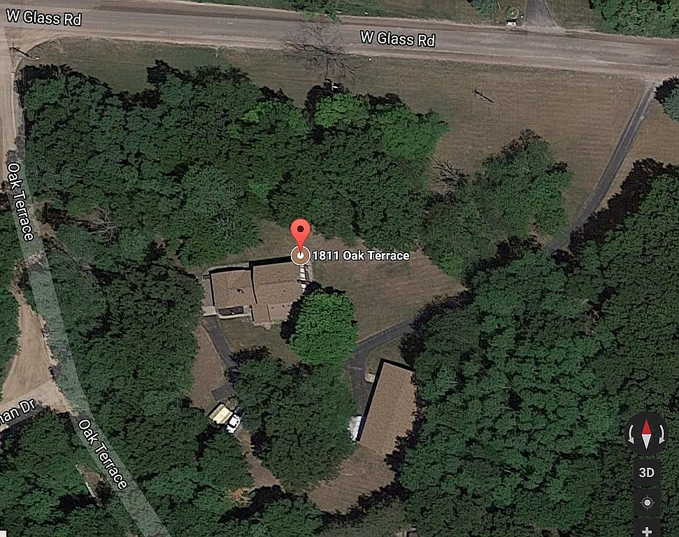 1811 Oak Ter photo 1