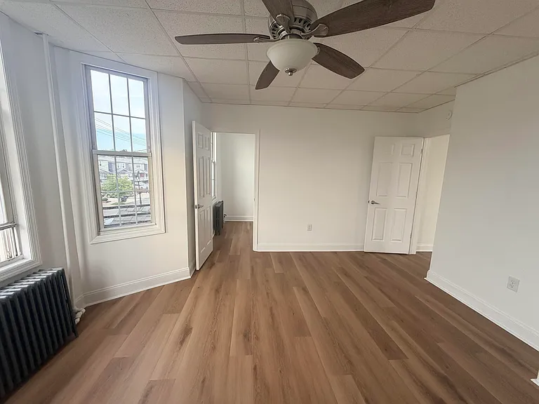 74 W 7th St #2 — Photo 12
