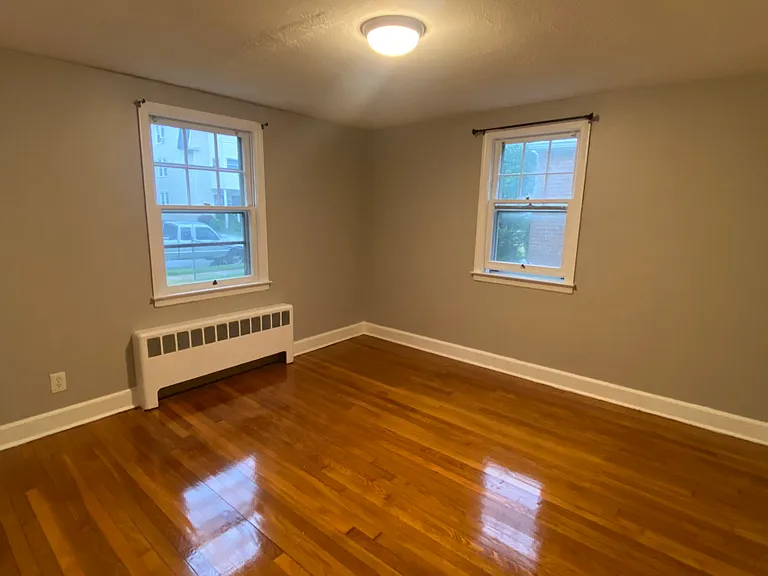 214 Columbia St #1 — Photo 9