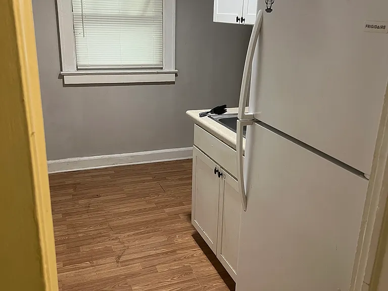 339 Basswood St #1 — Photo 1