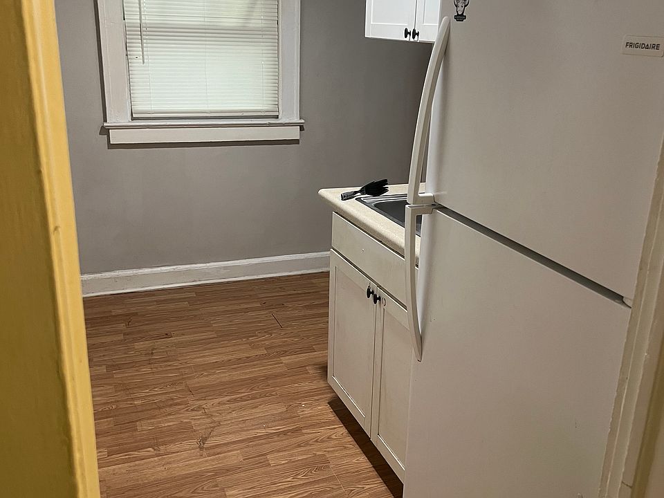 1st image of 339 Basswood St #1