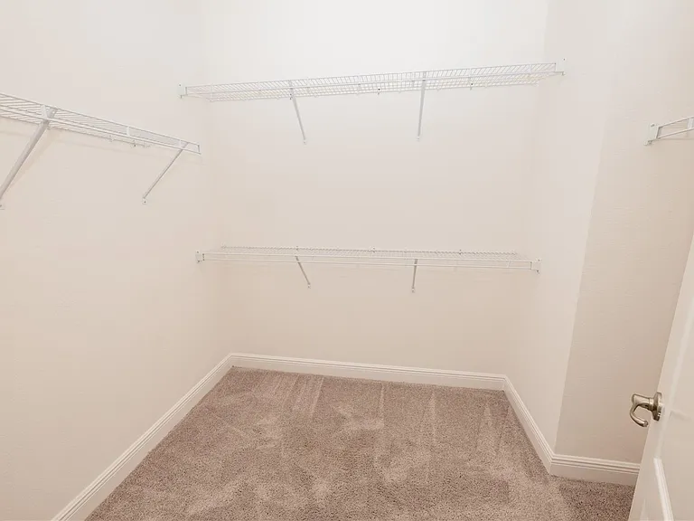 375 Villa Sorrento Cir — Photo 16