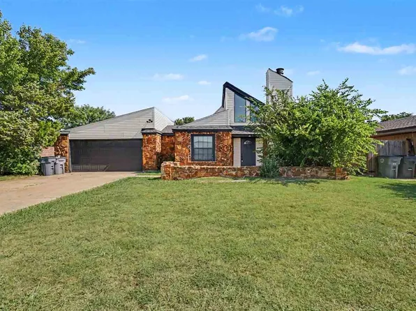 6705 SW Drakestone Blvd, Lawton, OK 73505