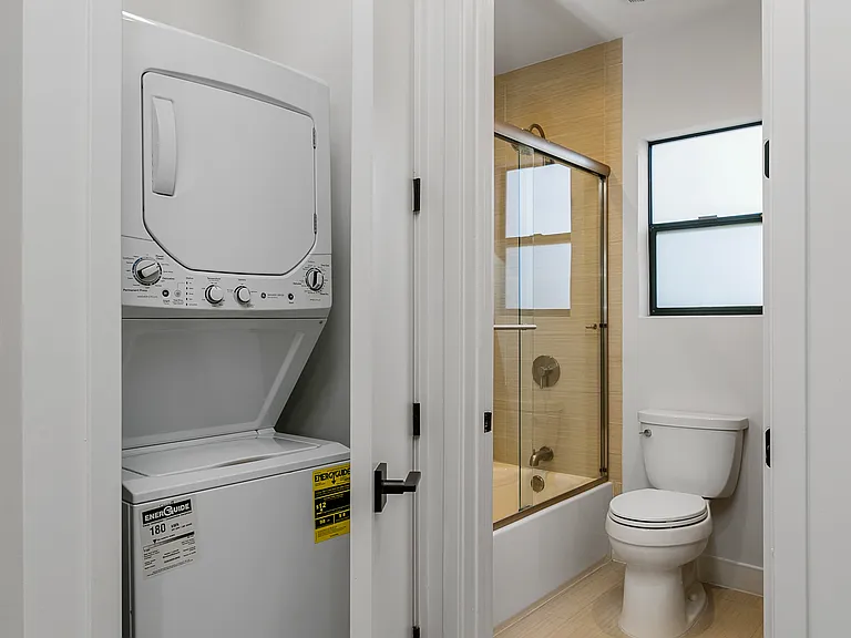 1008 Waterloo St #A — Photo 10