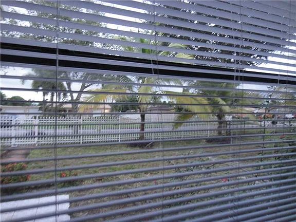5th image of 1610 NW 134th St