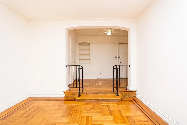 Sold by Re/Max In The City | media 13