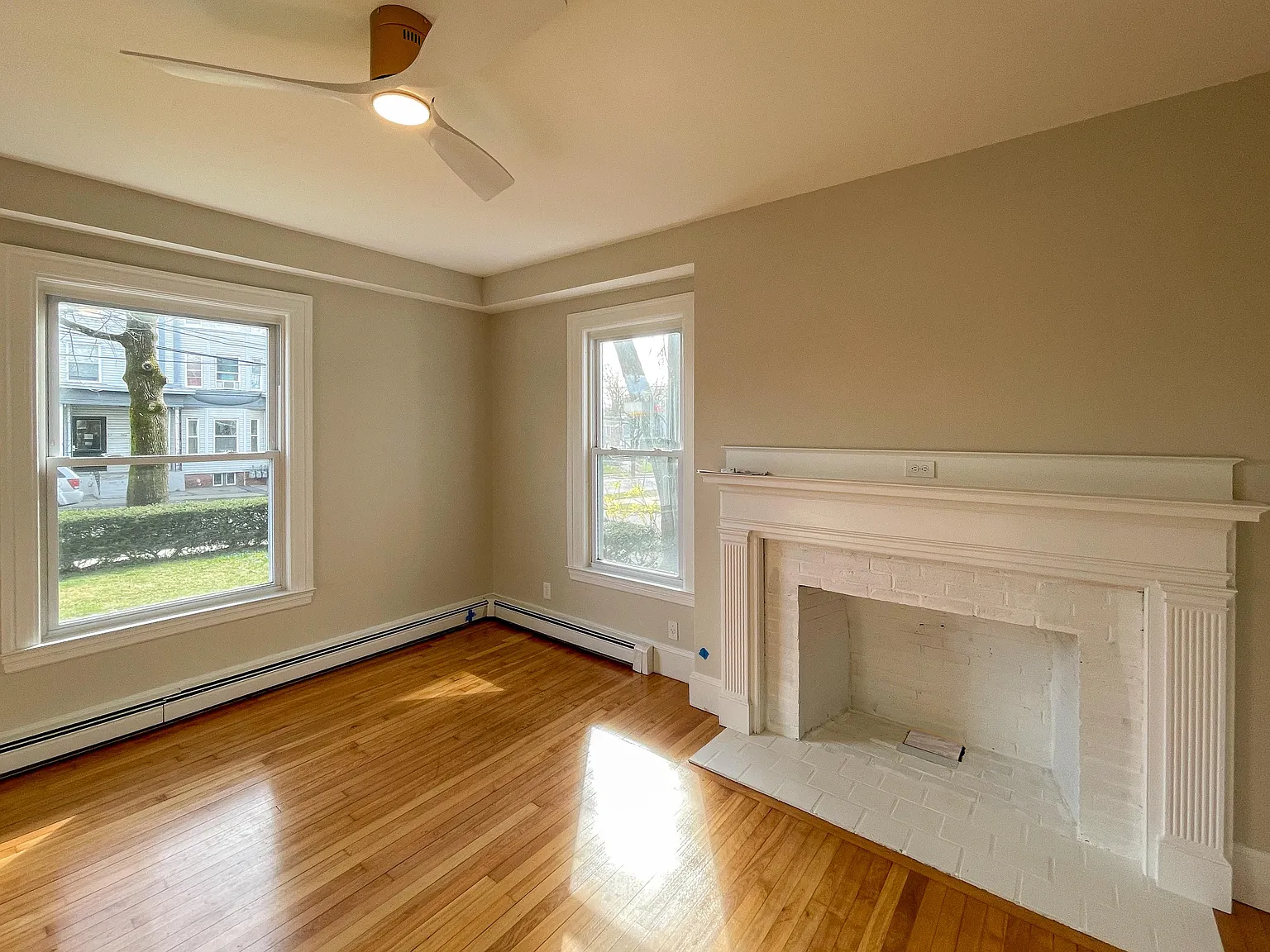 4 bed, 2.0 bath, 2000 sqft, $1,434 — Photo 4