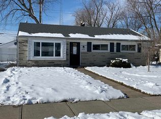 26729 Margaret St, Roseville, MI 48066