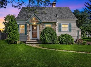 278 24th Ave SW, Cedar Rapids, IA 52404