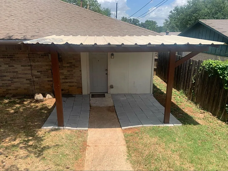 904 Bluebird Dr — Photo 16