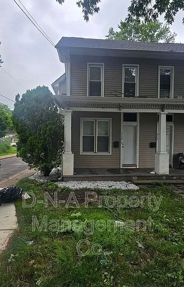 315 S Courtland St — Photo 2