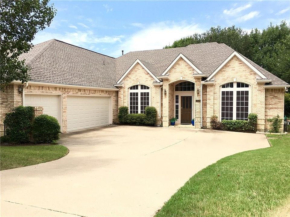 1st image of 2648 Valley Creek Trl