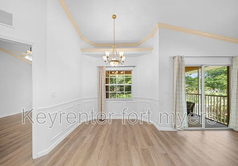 5370 Park Rd #4 — Photo 7