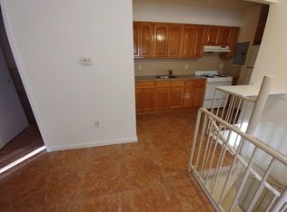 59-05 Xenia St #1F, Corona, NY 11368