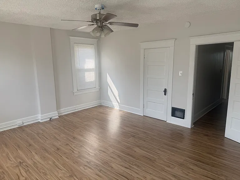 22 Browning St — Photo 29