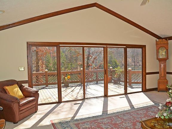 5th image of 1547 Cumberland Rd