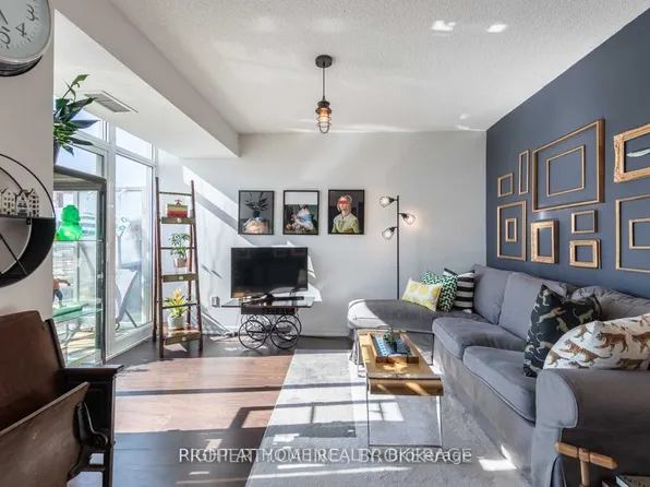 85 E Liberty St #1318, Toronto, ON M6K 0A2
