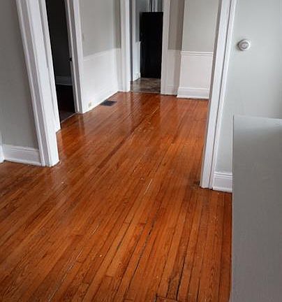 4th image of 466 W Utica St #4