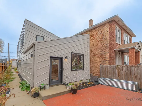 2828 W Wilcox St, Chicago, IL 60612