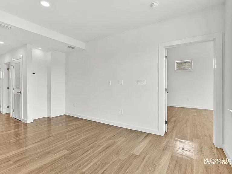 524 Wildrose Ln #9 — Photo 16