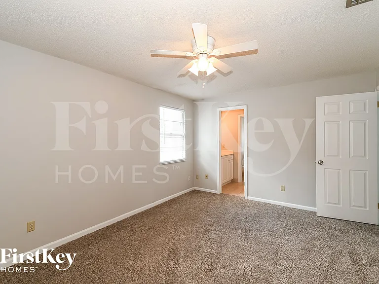 8102 Birds Foot Ln — Photo 7