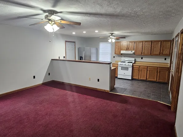 259 S Pinch Rd #8, Elkview, WV 25071