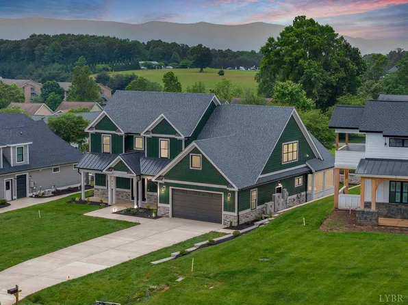 1050 Westerham Ct, Huddleston, VA 24104
