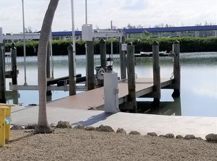 41 7th St, Key Colony Beach, FL 33051