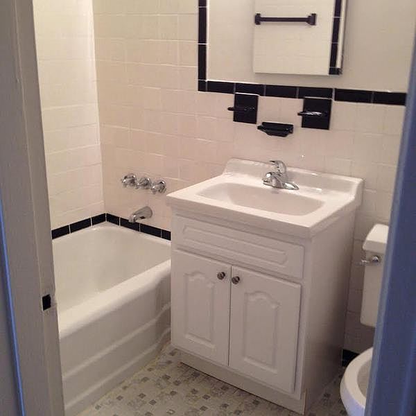 1st image of 3060 Crescent St