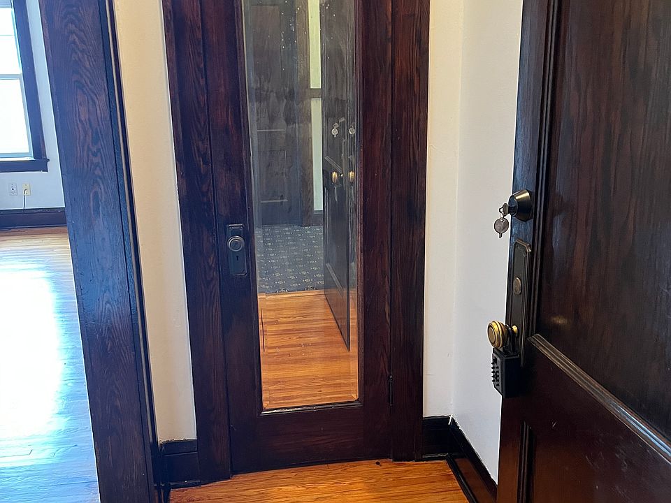 Entry / storage